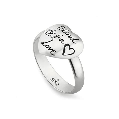 gucci blind for love heart ring